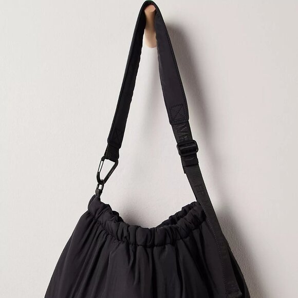 Rest Day Carryall Bag - Picture 7 of 7